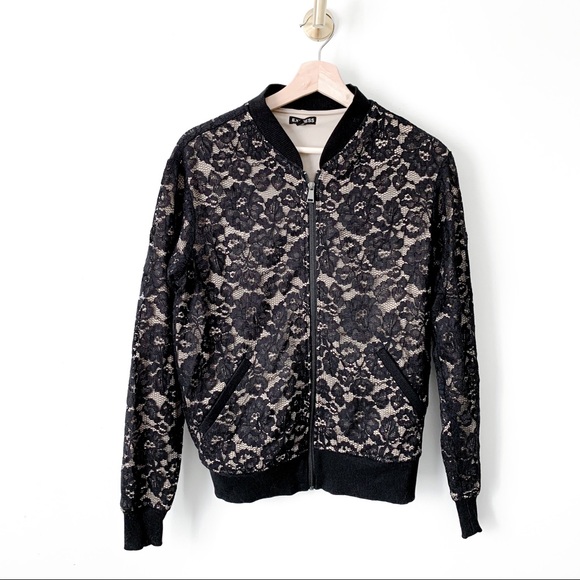 ⭐️ Express | Black Lace Bomber Jacket - Picture 2 of 9